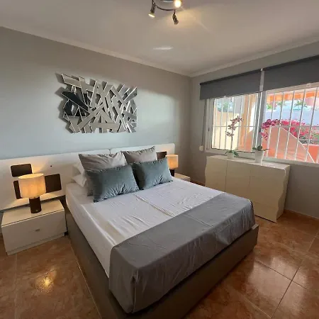 Roque Del Conde Sunsets アパート アデヘ