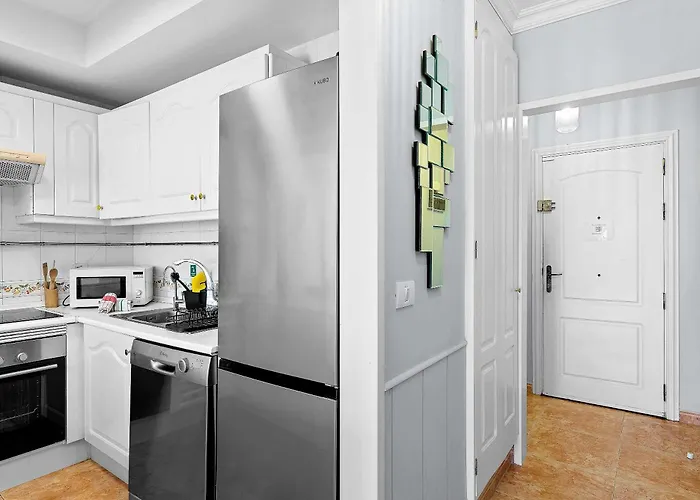 Roque Del Conde Sunsets 아데제